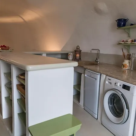 Gemini Cave Mirsini 펜션 *