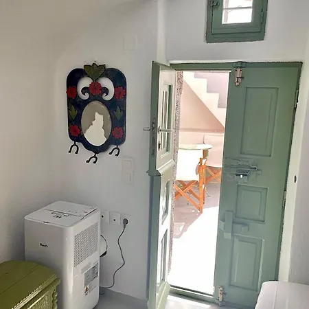 Gemini Cave Mirsini 펜션 이아